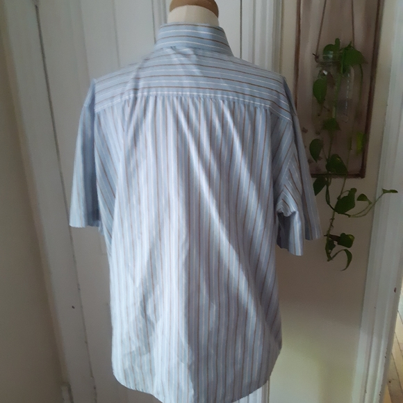 5/10$ Tag button down shirt size XL - Picture 2 of 14